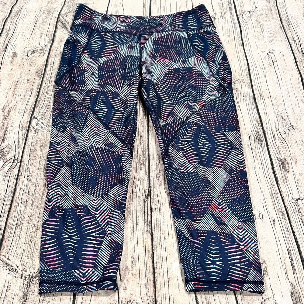 Patagonia patterned cropped leggings size large